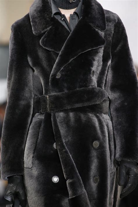 louis vuitton mink collar camel coat